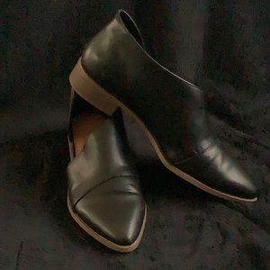 Universal Thread Flats